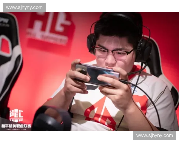 电竞行业中女性选手的崛起与挑战探析：从参赛到职业生涯的全景分析